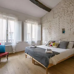  Apartamento Elegante Luminoso Attico Centralissimo